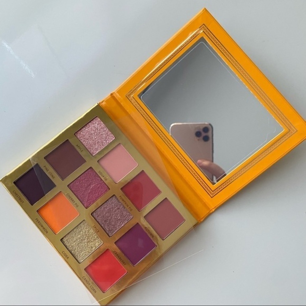 𝅺ACE Beaute FALLING FOR YOU PALETTE - Picture 3 of 4